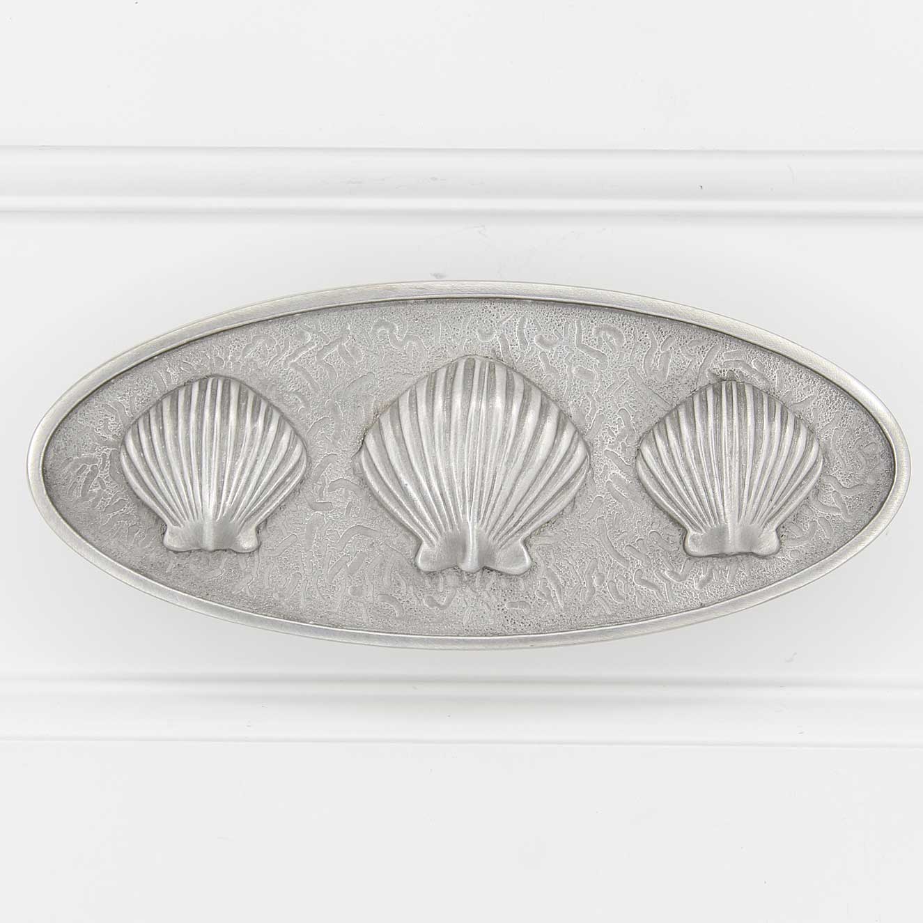 Bezeled Scallop 3 Shell Pull - horizontal