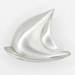 Left facing Sailboat knob