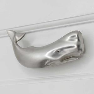 Sperm Whale Pull - Right facing - angled